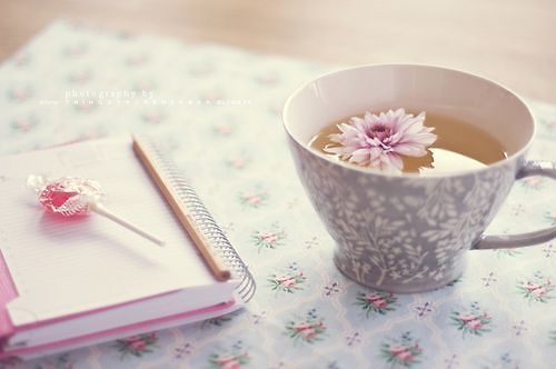 關(guān)于青春成長的文藝說說帶圖片 這些年的吉光片羽都于此刻靜定下來凝結(jié)于此15