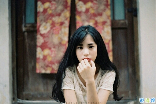 簡單唯美的一句話圖片說說有道理的那種 生活需要一點詩意6