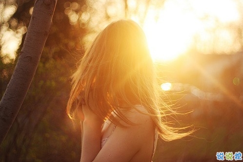 心已被刺透的傷感說說帶圖片 愛情給我太多傷痛的說說心好累1