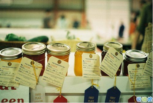 文字控偏愛(ài)的愛(ài)情說(shuō)說(shuō)配圖 很經(jīng)典的有哲理精辟愛(ài)情說(shuō)說(shuō)8