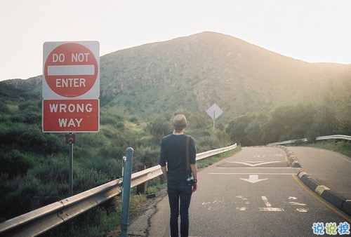 簡單唯美的一句話圖片說說有道理的那種 生活需要一點詩意13