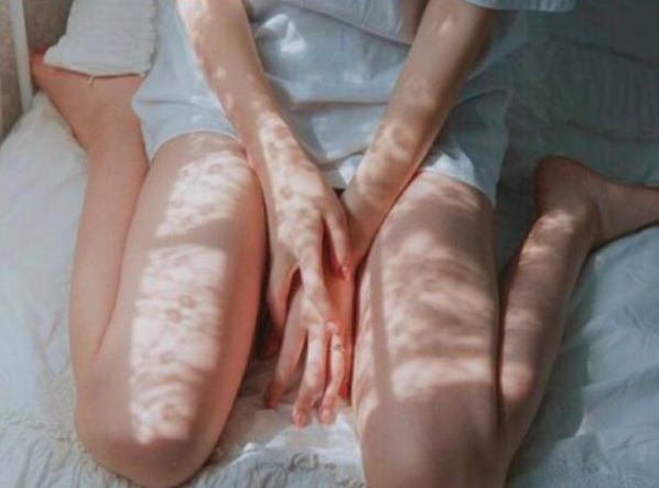 愛情中的甜蜜小句子 喜歡一個(gè)人的文藝小清新說說帶圖片5