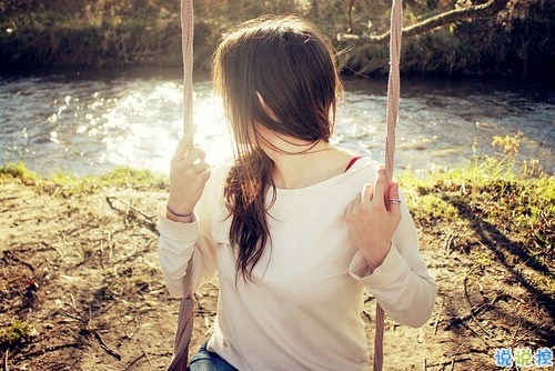 讓人撕心裂肺的唯美說(shuō)說(shuō)配圖 愛(ài)令人窒息的句子大全帶圖片10