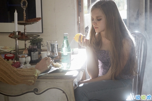 最新難過到心碎的傷感圖片說說 暗戀這場獨(dú)角戲8