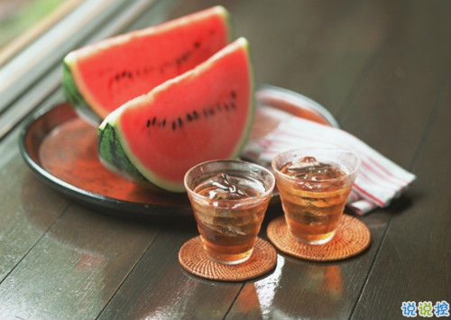 2019非主流經(jīng)典愛情說說帶圖片 很打動人的一些愛情真理1