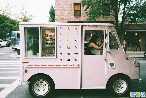 戀愛(ài)中的唯美心情說(shuō)說(shuō)帶圖片 遇到對(duì)的人感到幸福的說(shuō)說(shuō)7