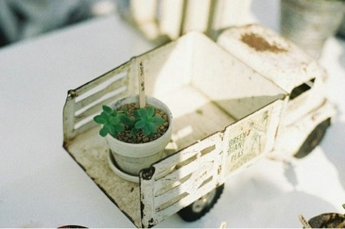 讓人難過傷感愛情說說帶圖片 差一點就抱住他了我再睡一會兒試試11