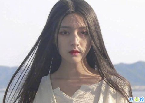 微博說(shuō)說(shuō)說(shuō)到心坎上帶圖片 總有這么一個(gè)人會(huì)讓你毫無(wú)原因地笑起來(lái) ?14