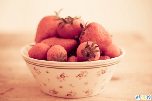 唯美詩(shī)意的說(shuō)說(shuō)帶圖片 我飲盡漁火明月秋色無(wú)邊5