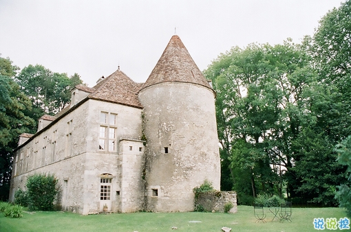 傷感英文說(shuō)說(shuō)句句心痛帶翻譯 讓人心碎難過(guò)的英文句子1