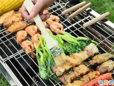 戶外燒烤的開心說說帶圖片 周末一群人燒烤的心情說說4