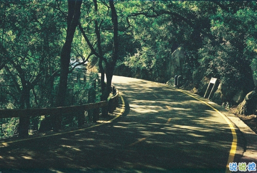 一段話打動(dòng)人心的唯美說說帶圖片 文字控文藝小清新女生喜歡的唯美說說5