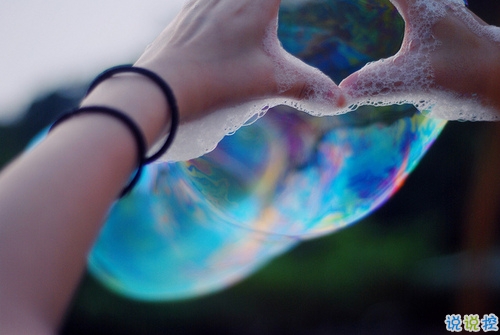 關于青春成長的傷感句子 那些很傷痛的青春疼痛句子2