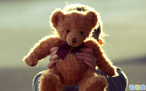 2019微信朋友圈個性說說配圖 手機(jī)有電錢包有錢比什么都好6