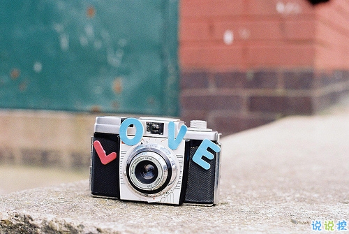 愛情破碎的悲傷說說帶圖片 讓人痛苦的愛情說說配圖1