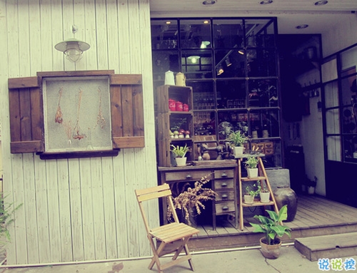 女生心累說說簡潔一句話帶圖片 回憶很傷人的說說一直無法忘記12