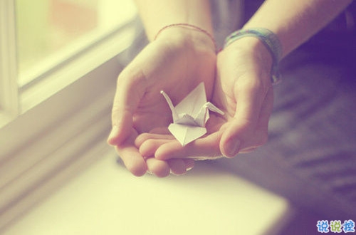 簡簡單單很干凈的愛情說說帶圖片 該留下來的人總會(huì)一直在的5