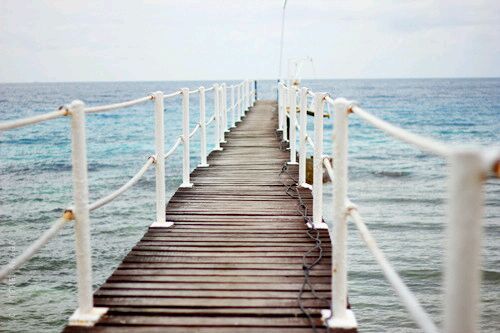 2018發(fā)朋友圈的精辟心情說說帶圖片 朋友圈轉發(fā)過萬的說說配圖9