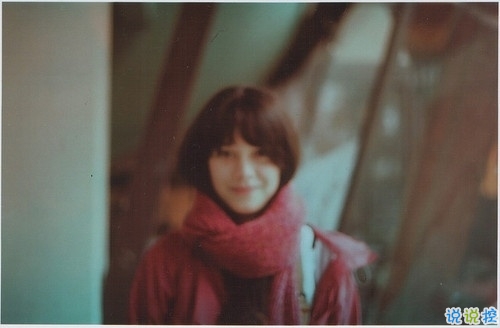 有時幸福又難過傷感的說說帶圖 暗戀是一個人的兵荒馬亂4