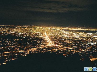 2019復活節(jié)祝福語英文大全帶翻譯配圖 復活節(jié)快樂說說致所有人8