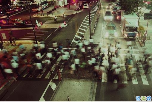 最新難過到心碎的傷感圖片說說 暗戀這場獨(dú)角戲10