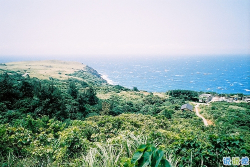 2018經(jīng)典英文個(gè)性說說大全帶翻譯 很有哲理有道理的精辟英文說說1