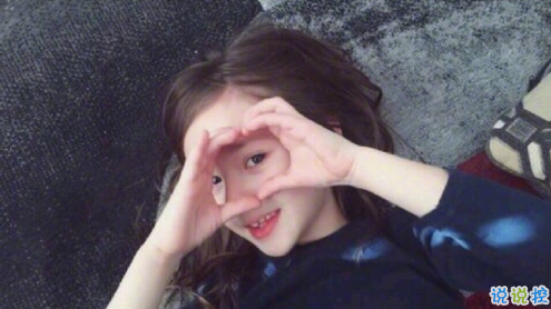 文字控圖片說說精選：希望你能越來越喜歡我，然后表現(xiàn)得明顯一點(diǎn)3