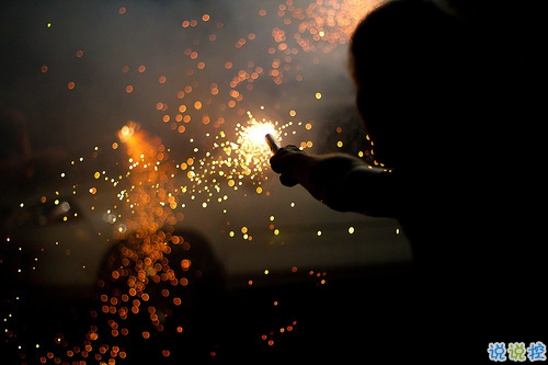 感情特別喪的說說輸?shù)靡粩⊥康?一個(gè)人回憶過去的傷感說說1