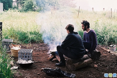 2018點(diǎn)贊最多的說說加圖片：速熱的人也速凍，熱鬧的人易散場11