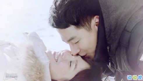 文字控圖片說說精選：希望你能越來越喜歡我，然后表現(xiàn)得明顯一點(diǎn)4