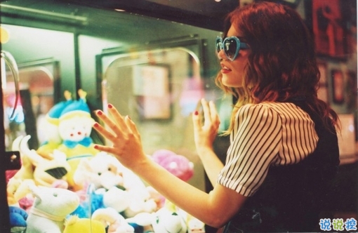 心碎到不敢流淚的傷感說(shuō)說(shuō)帶圖片 特別難過(guò)想哭的傷感說(shuō)說(shuō)20182