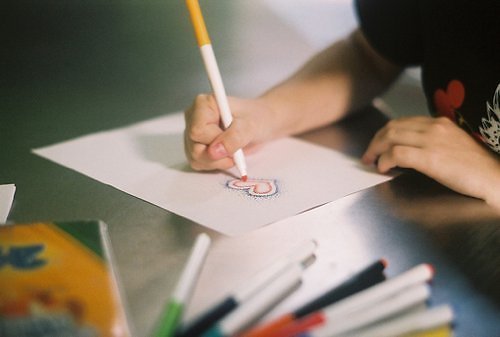 超甜蜜的戀愛中的小情侶適合發(fā)的愛情說說帶圖片 寫盡千山落筆是你2