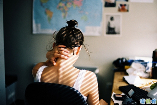 心情郁悶的傷感說說帶圖片 夜里睡不著覺的傷感心情說說配圖11