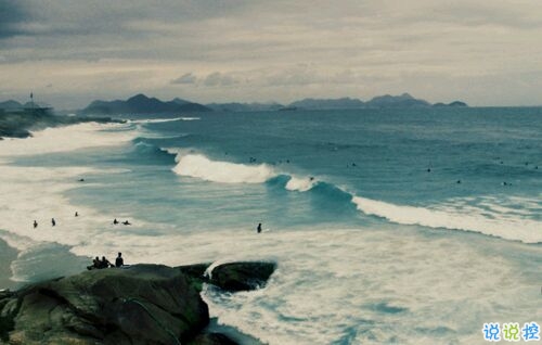 微信朋友圈愛情說說帶圖片 陽(yáng)光灑在身上像極了愛情5