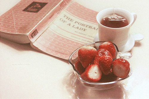 關(guān)于生活人生的超勵(lì)志圖片說說 幸福就是放大快樂幸運(yùn)就是熬過不幸6