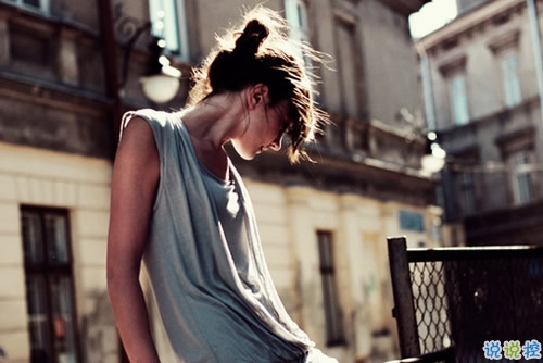 愛過的人都會懂的傷感說說 愛情讓人感到疲憊難過的說說2