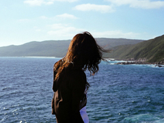 精辟又內(nèi)涵的個(gè)性說說心情短語 對人生思考的個(gè)性心情說說