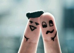 搞笑的說說句子：復(fù)習(xí)的小船說翻就翻，并升級成了掛科的巨輪