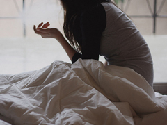 年少時轟轟烈烈的愛情說說 為愛情流過眼淚的說說