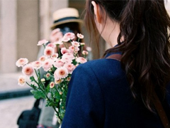 我們都琢磨不透的愛情說說帶圖片 忘記一個(gè)人的傷感說說心情