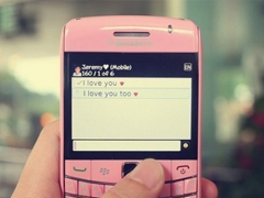 與愛情有關(guān)的朋友圈說說帶圖片 余生有你我好歡喜