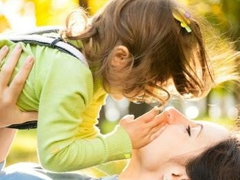 關(guān)于2018母親節(jié)說說朋友圈配圖 記得對媽媽說一句我愛你