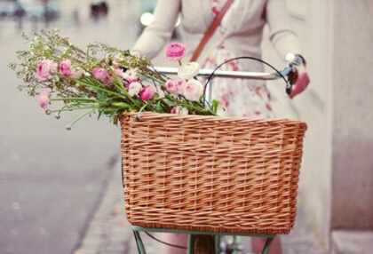 文字控說說圖片：太斤斤計(jì)較的人，不適合戀愛，適合買菜