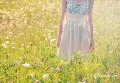 有意境的說說帶圖片：走哪都想你，是我背著你干的最肉麻的事