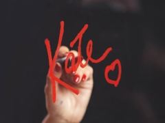 關(guān)于愛(ài)情很有哲理的經(jīng)典長(zhǎng)說(shuō)說(shuō)?愛(ài)情是什么？