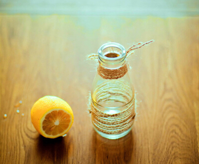 傷感說說大全帶圖片：他知道你舍不得離開，才肆無忌憚地傷害