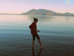 心痛說說帶圖片：后來，一杯酒能解決的事，也就不想再浪費(fèi)眼淚了