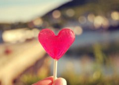 傷感英文說說帶圖片：在你之前不曾有，在你之后不再有