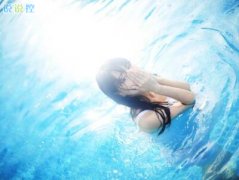 最傷感的說(shuō)說(shuō)帶圖片：后來(lái)我所遇之人都勝你，所愛(ài)程度都不及你