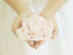 2018忍不住哭泣的傷感句子 很難過(guò)扎心的傷感句子大全